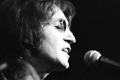photo-of-john-lennon